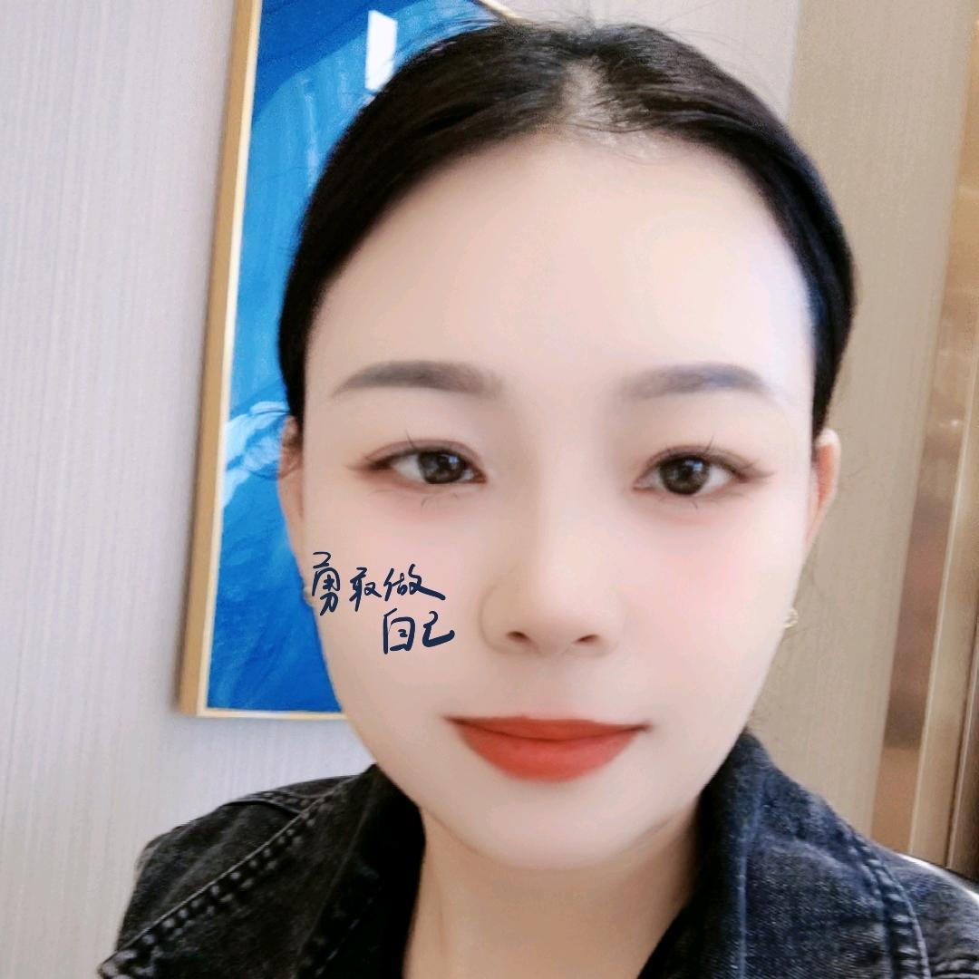 启正上镜王红琴