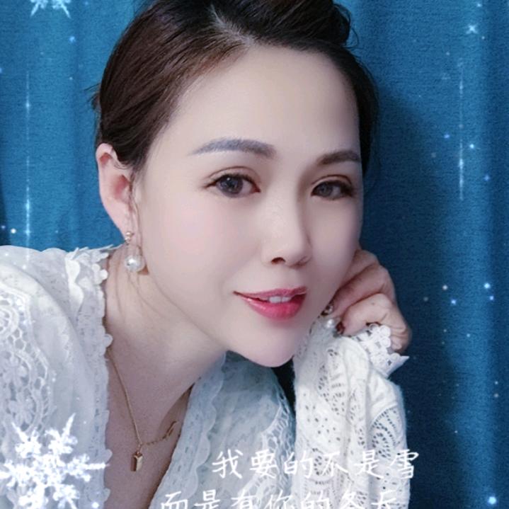 牛奶泡饼干