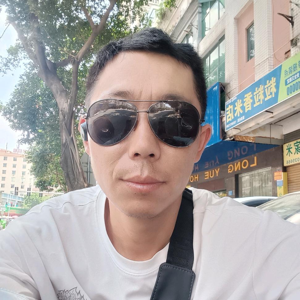 嘿嘿嘿嘿