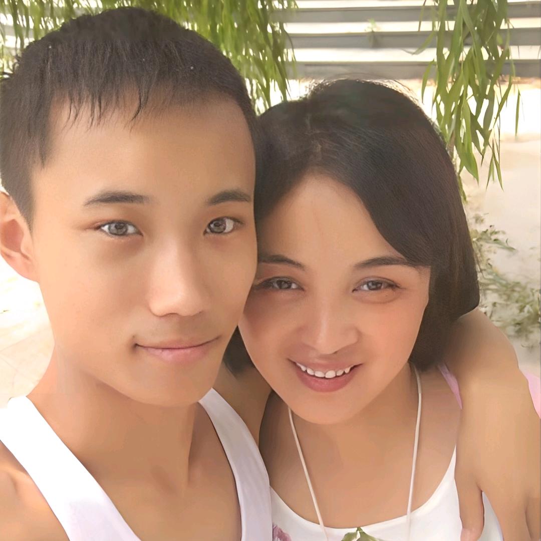 小丈夫大媳妇