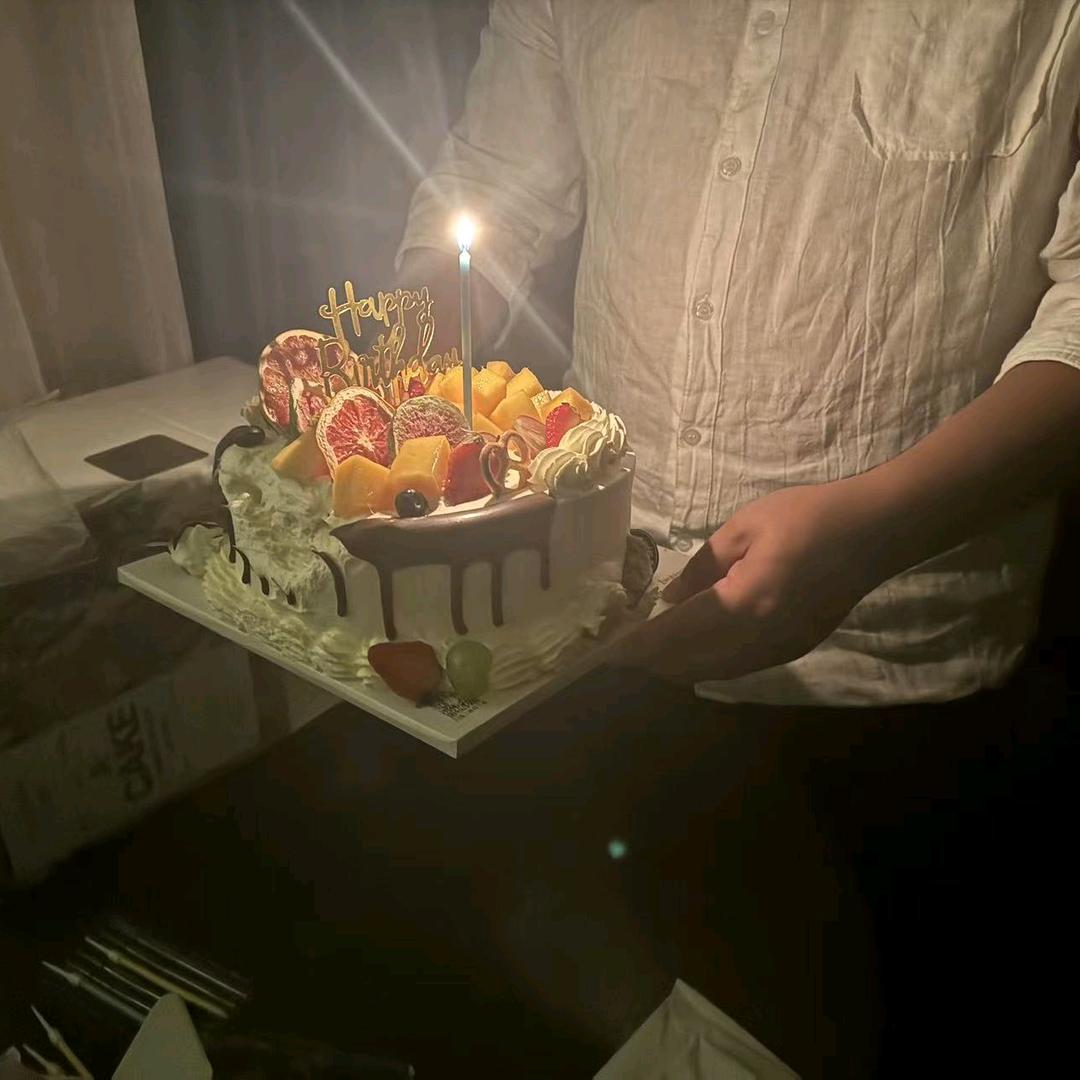 巨石游泳