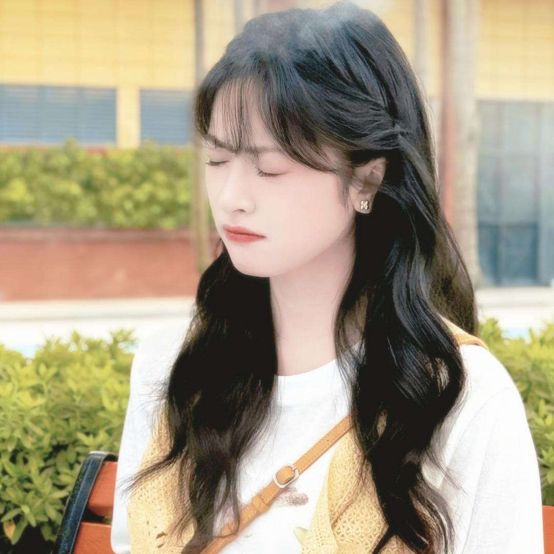 是小侯嘞
