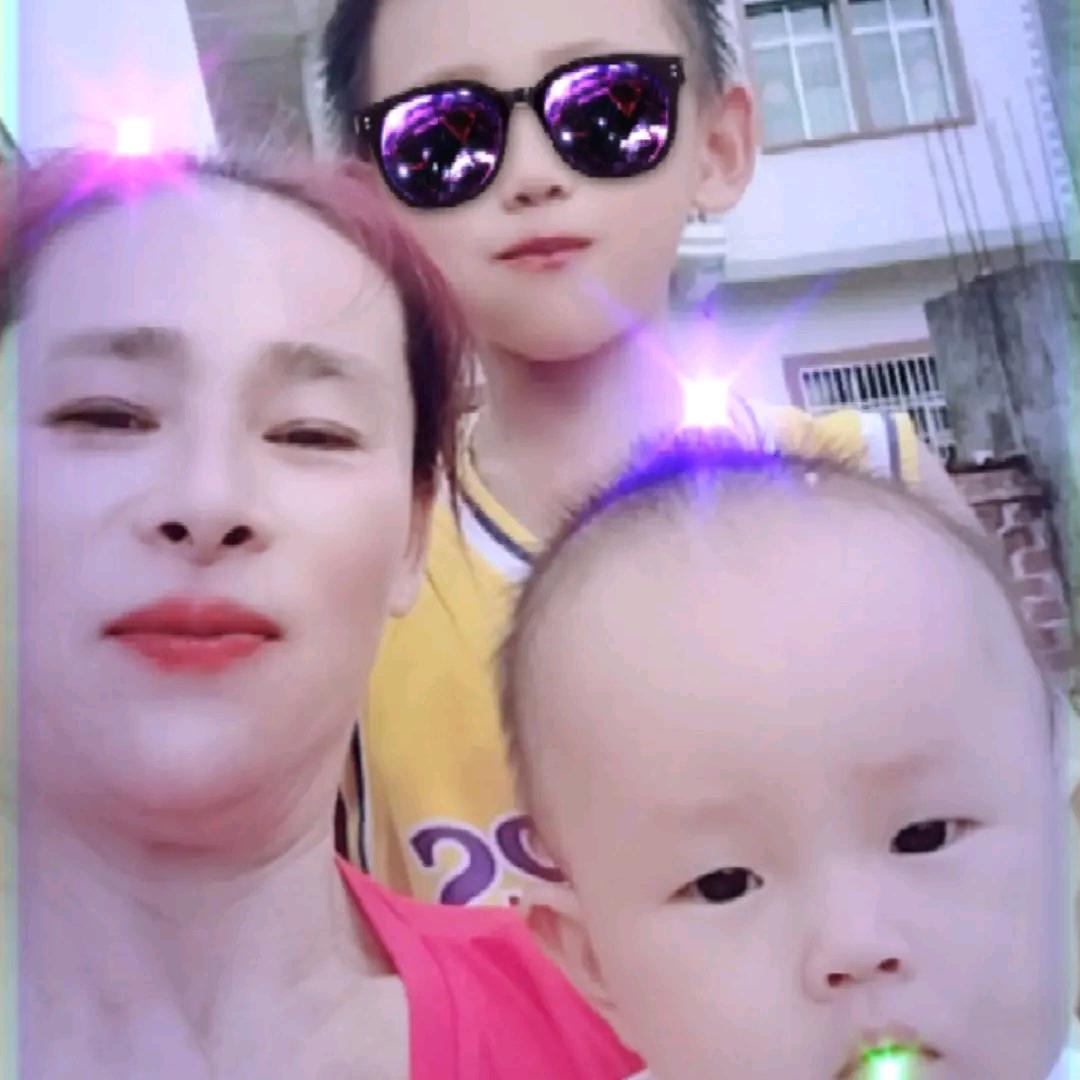 李军英