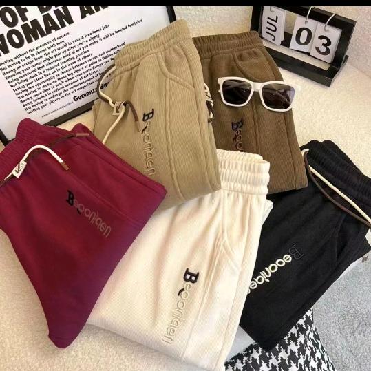 涵涵女装工厂店