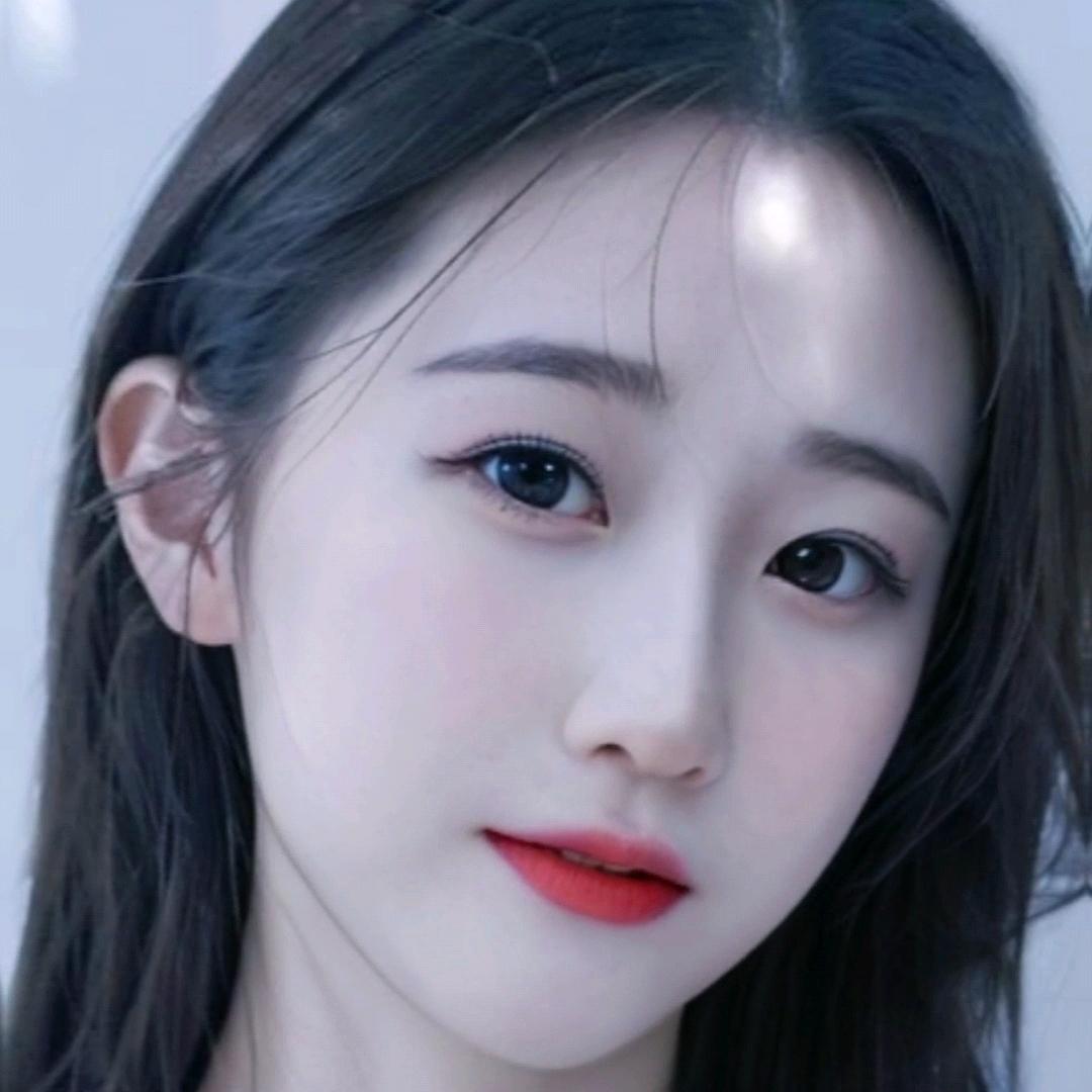 :👄꧁ღ艳芷🍒꧂