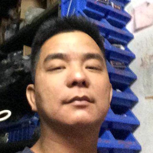 邹强  中辉汽配