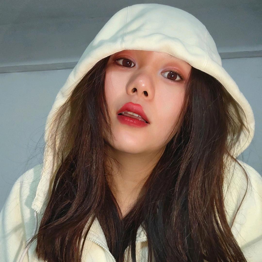 ง •̀_•́ง覃斯斯