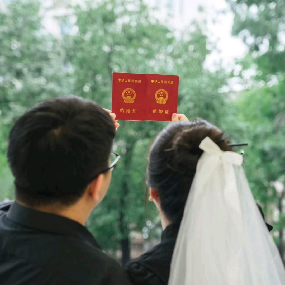 热爱生活的小丽