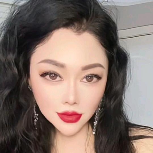 丹娜👄👄