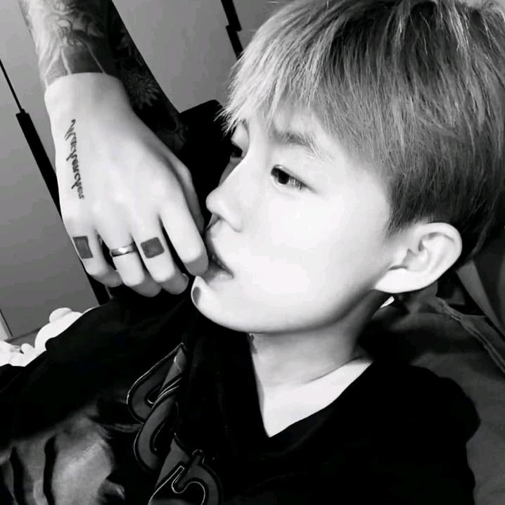 是小懿吖