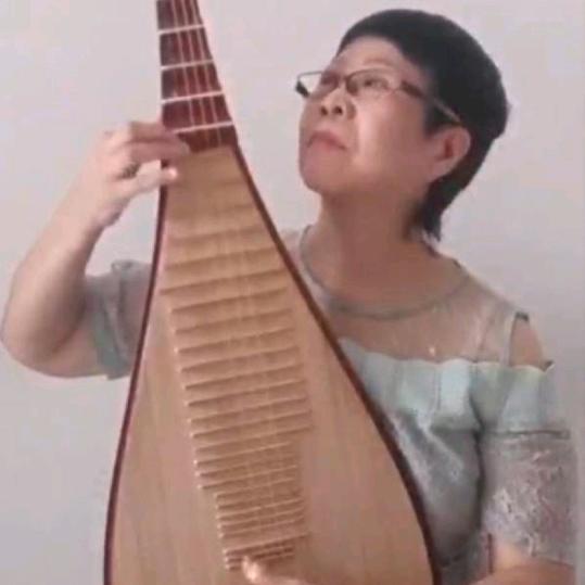 宸溪琵琶
