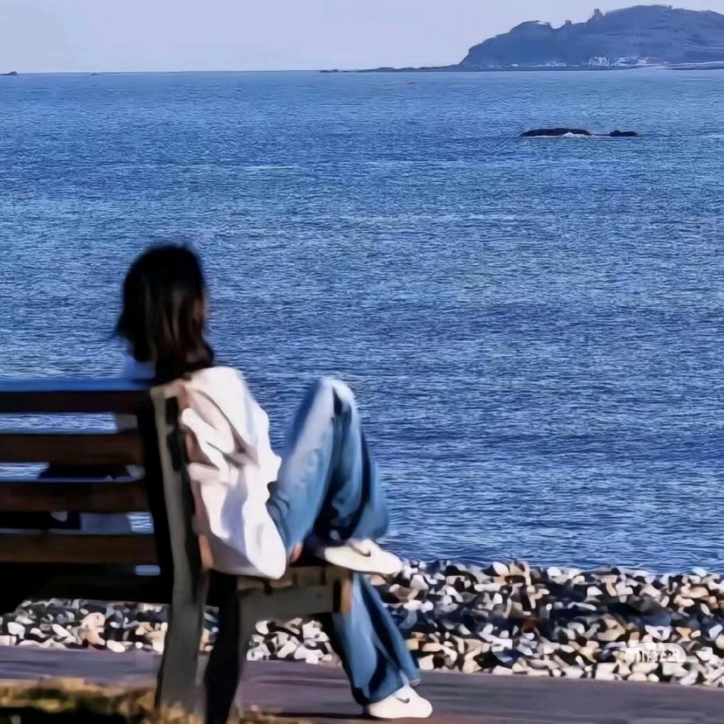 -静静🍀