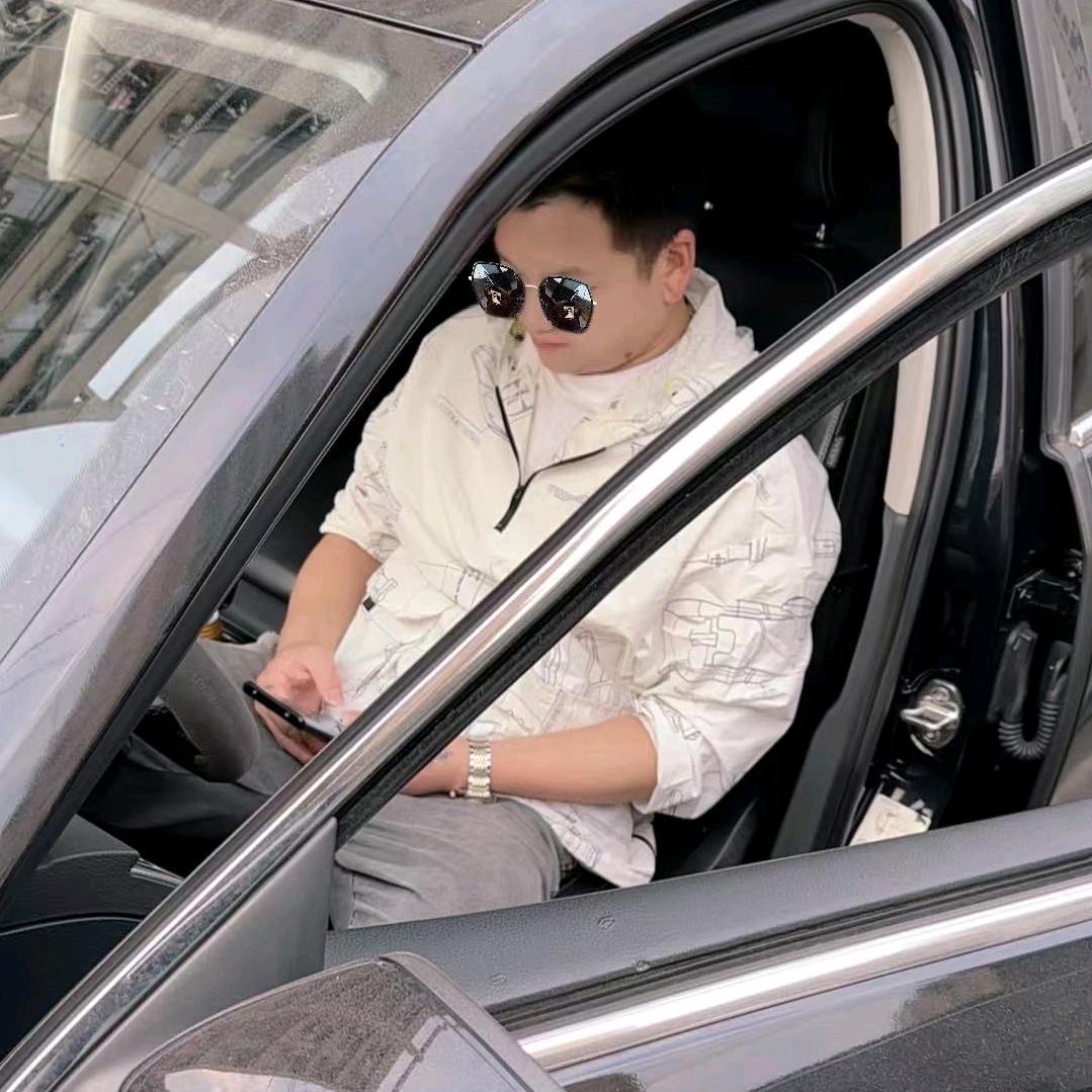 莫文均