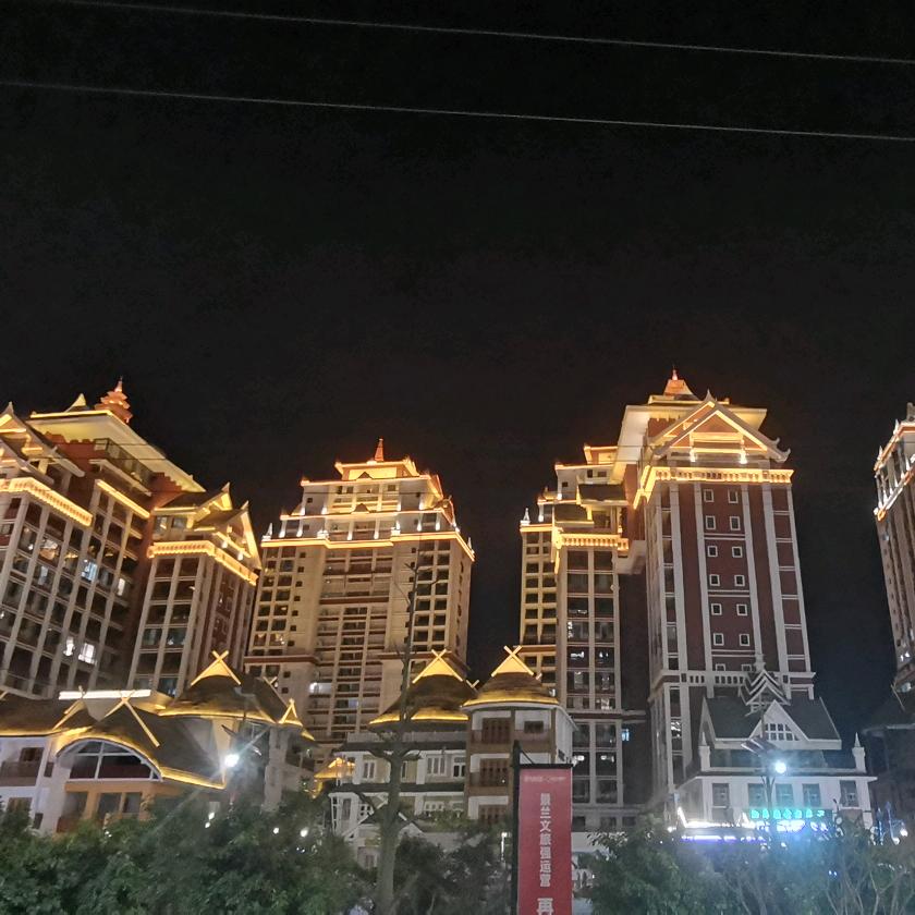 爱谁