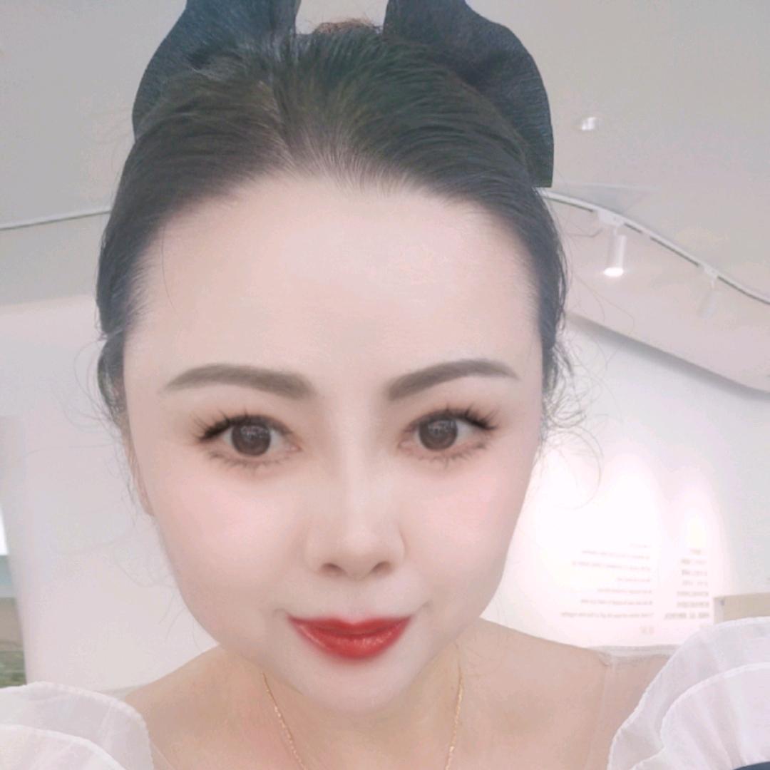 梅《自拍》