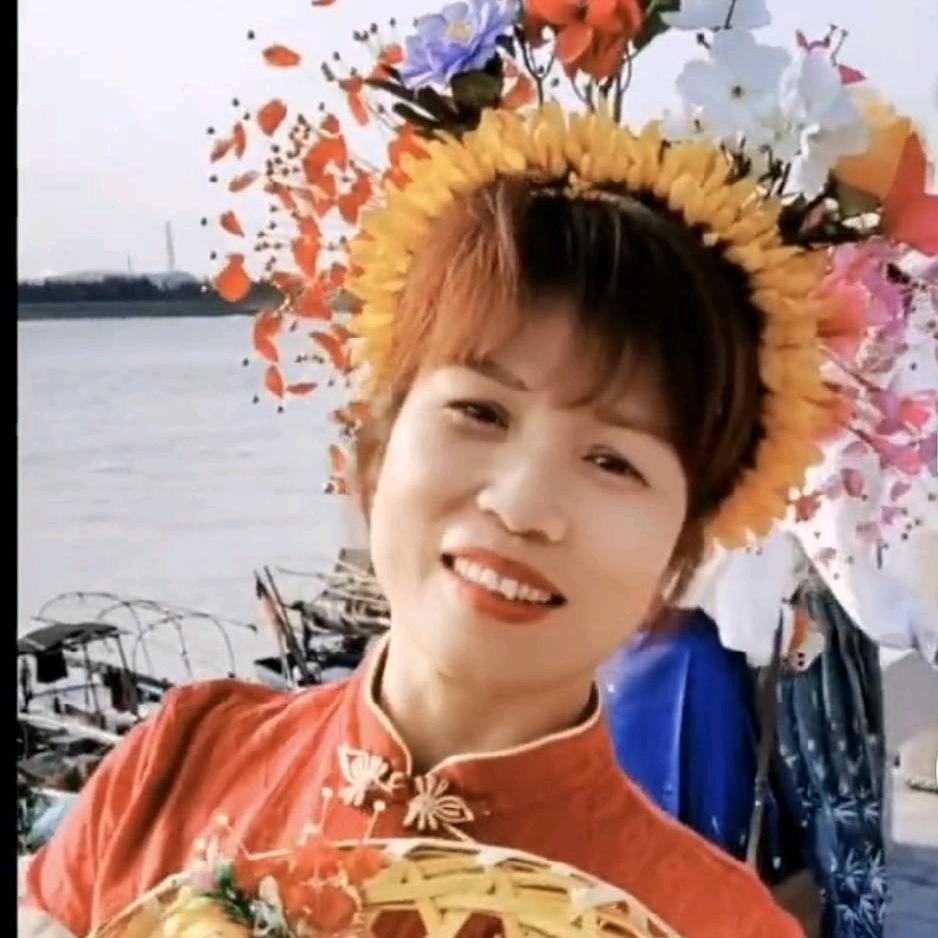 美心美莲教舞