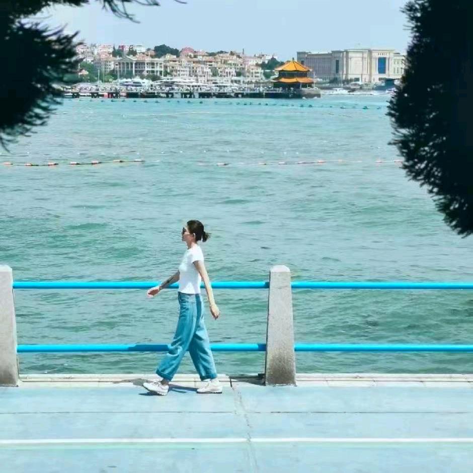 开驱逐舰的菲菲