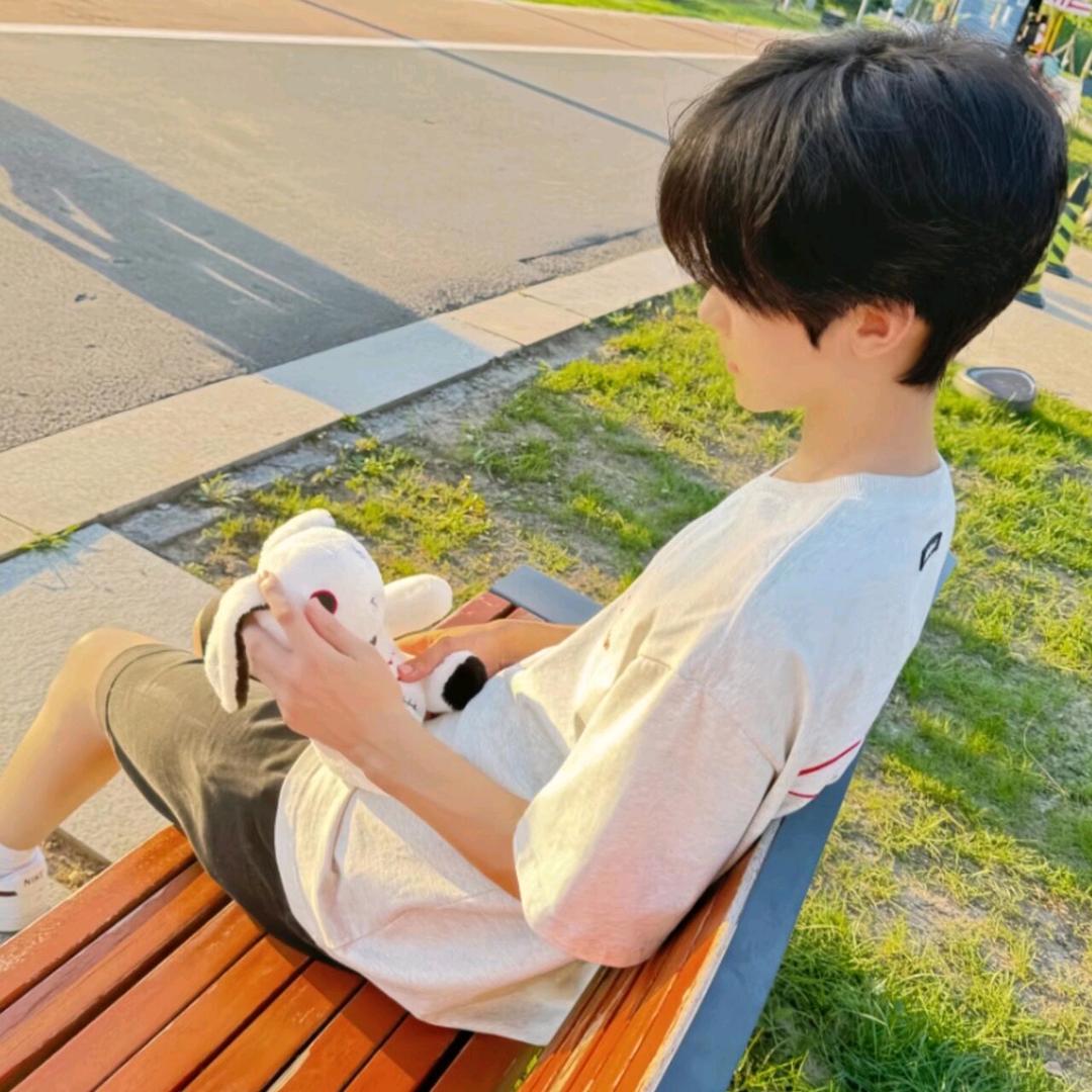 李少ouo