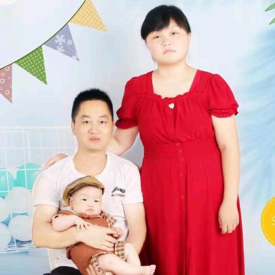 徐婷婷头像