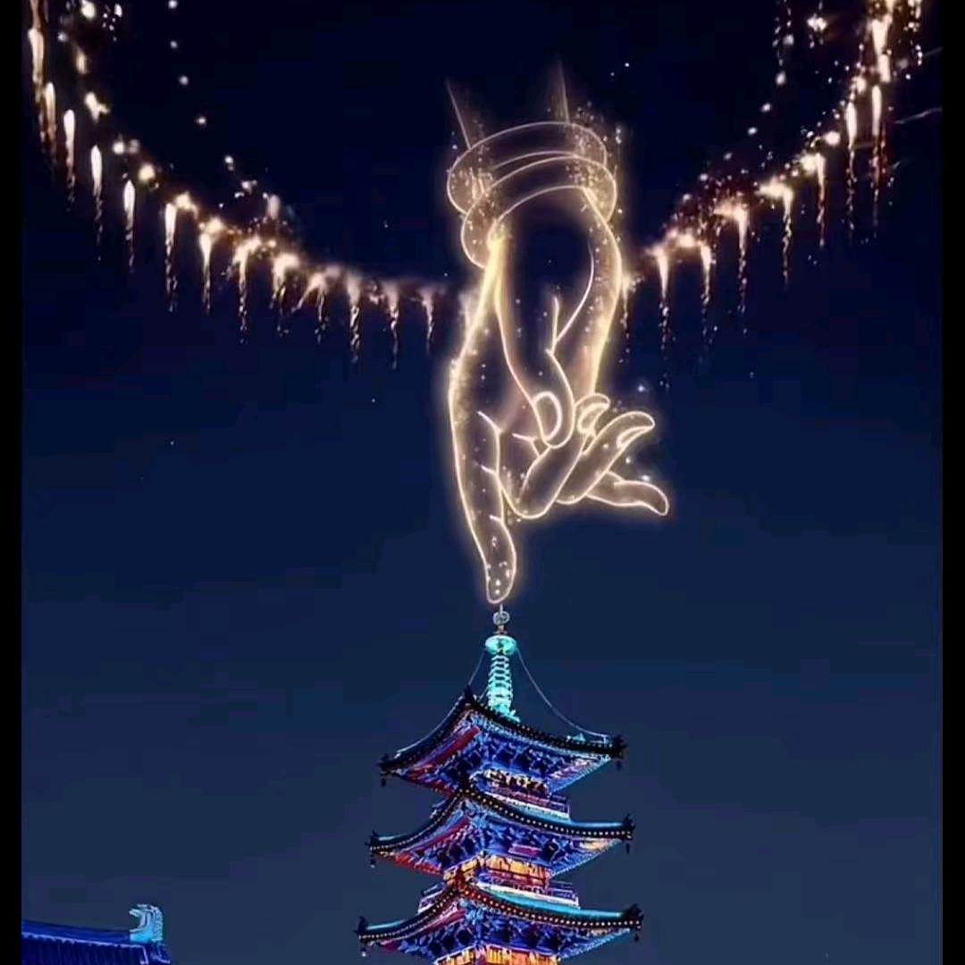 七月降生