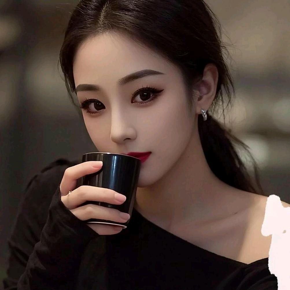 玲💋💋