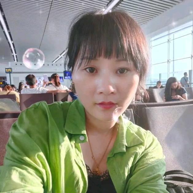 大婷穿搭