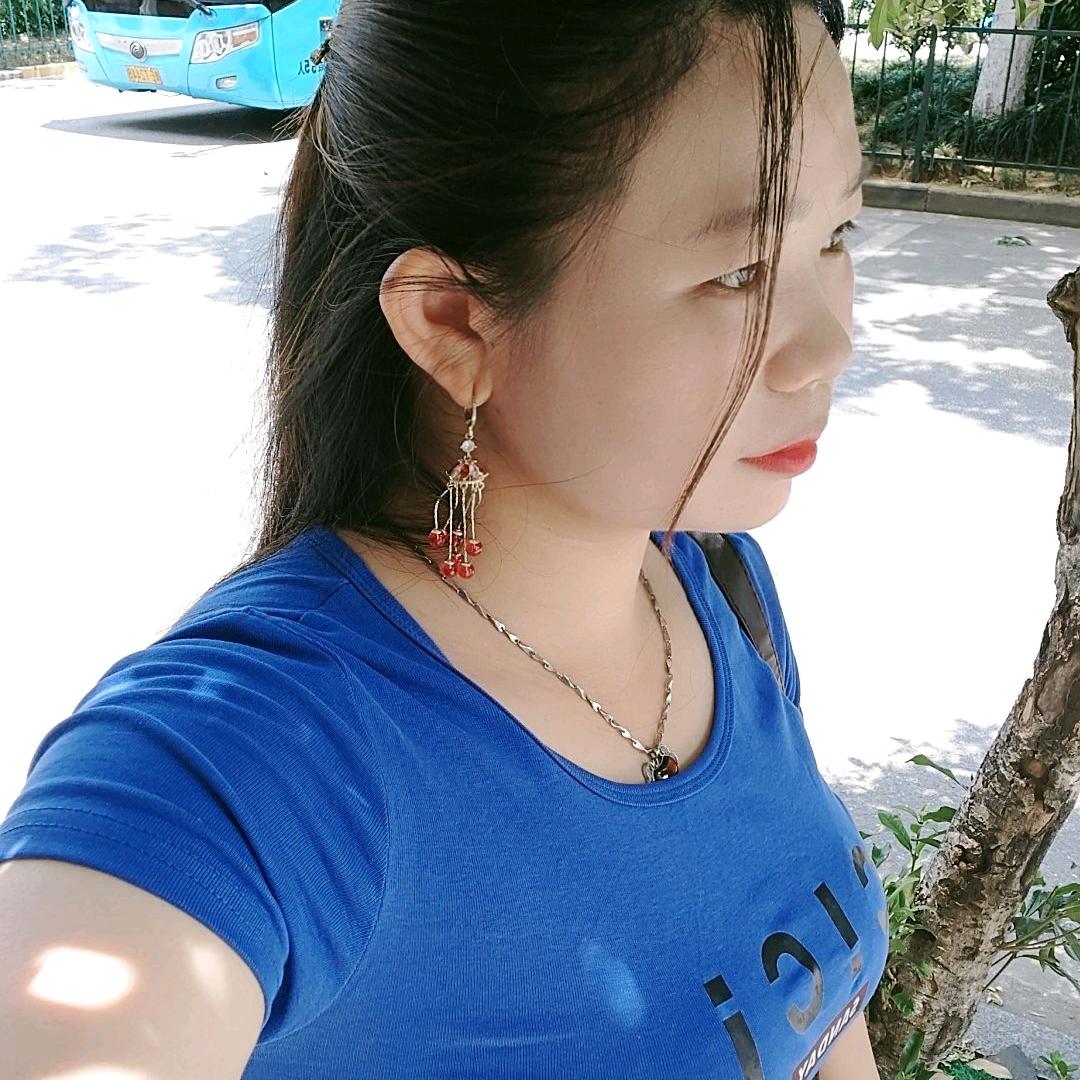 受伤的女人