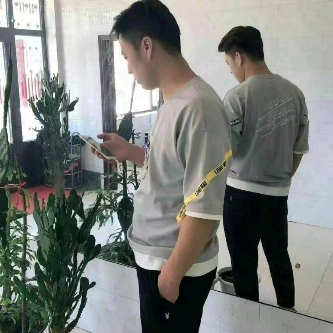 小关同学