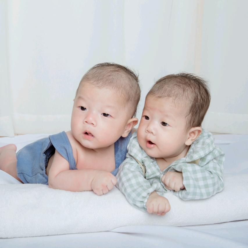 四个孩子的妈妈💋💋💋💋