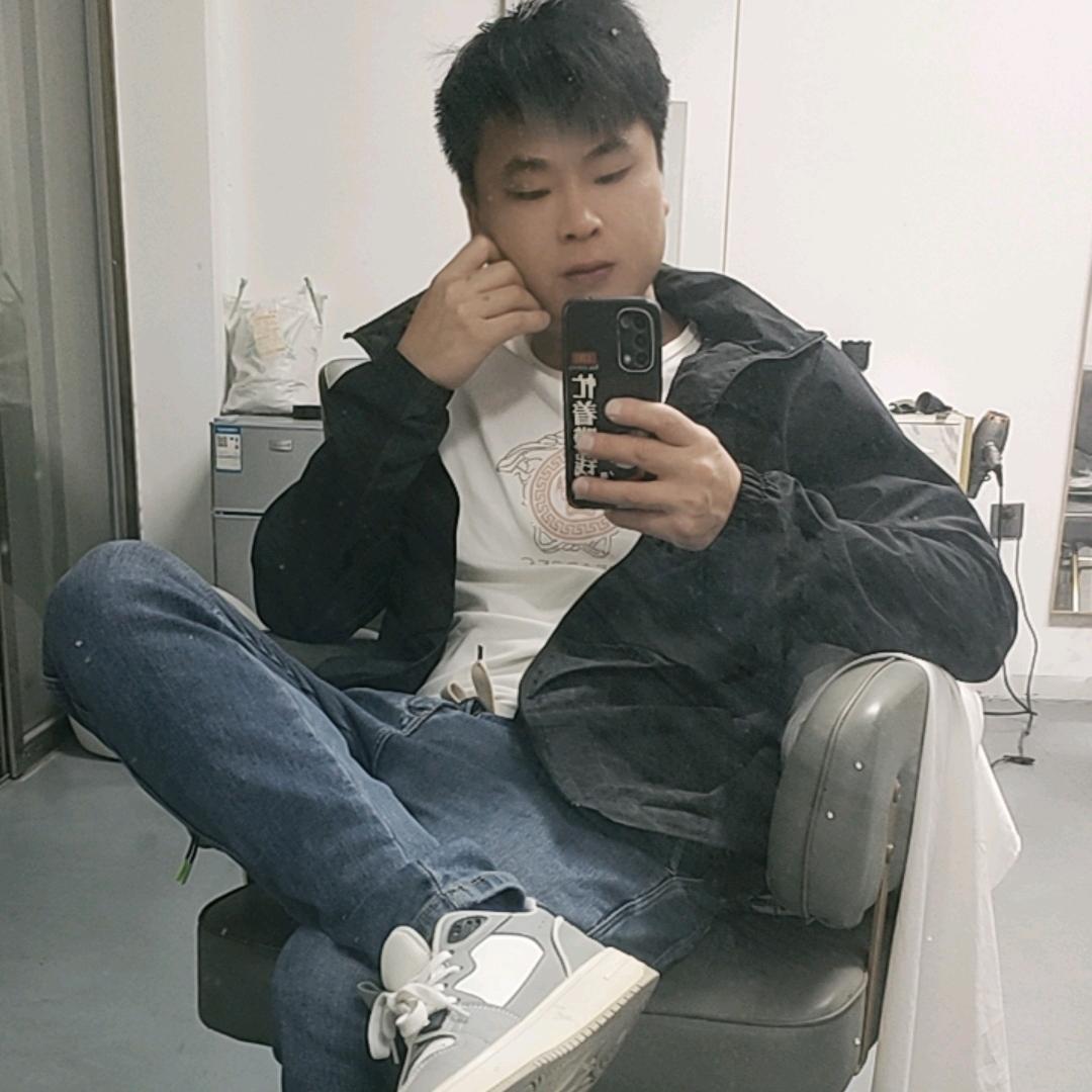 @牵着🐌去散步