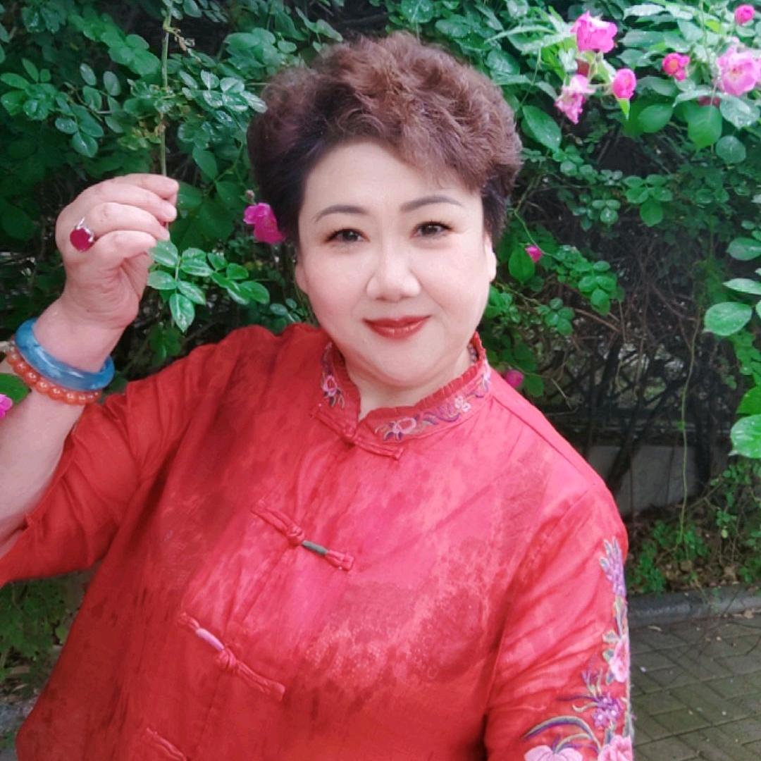 蔡珊（教唱歌龙老师的学员）