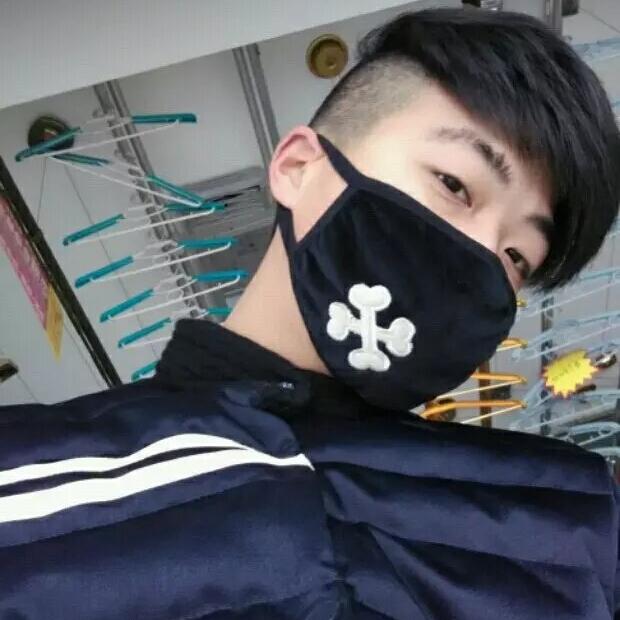 爱吃烤串的小小刘