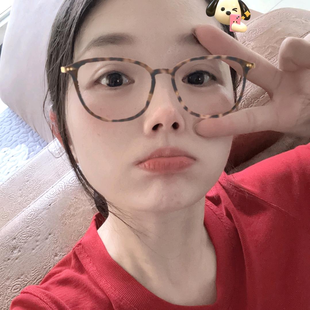 觅予婚纱礼服馆♥化妆师春春