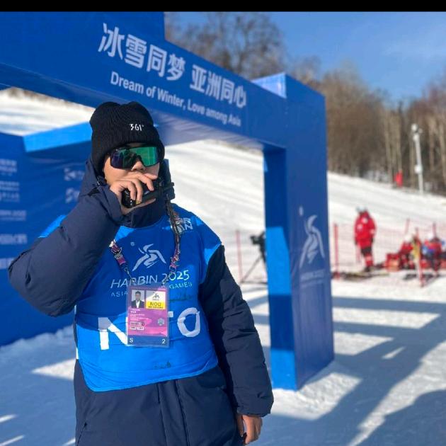 雪场显眼包🇨🇳