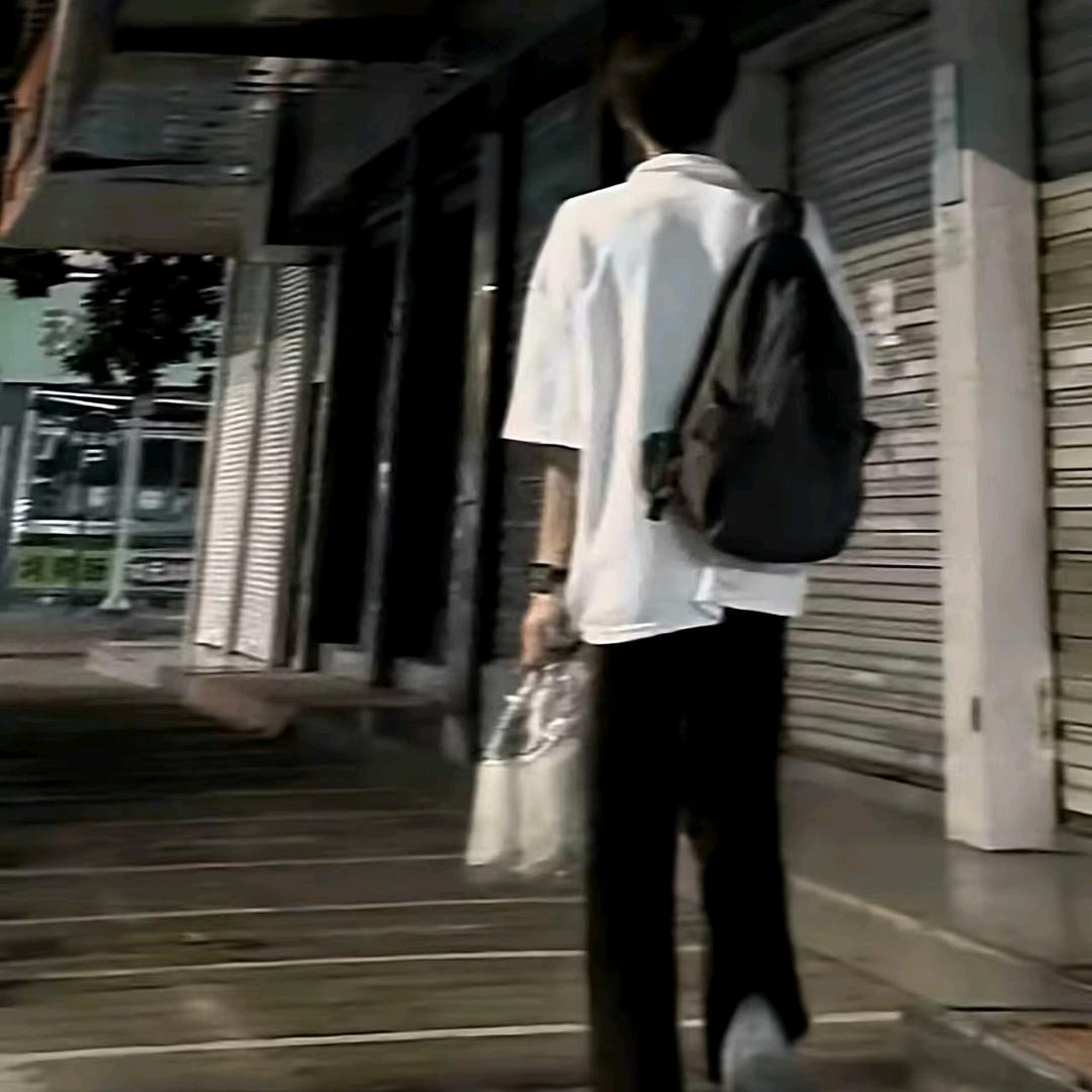 小鸡🐥炖蘑菇🍄李