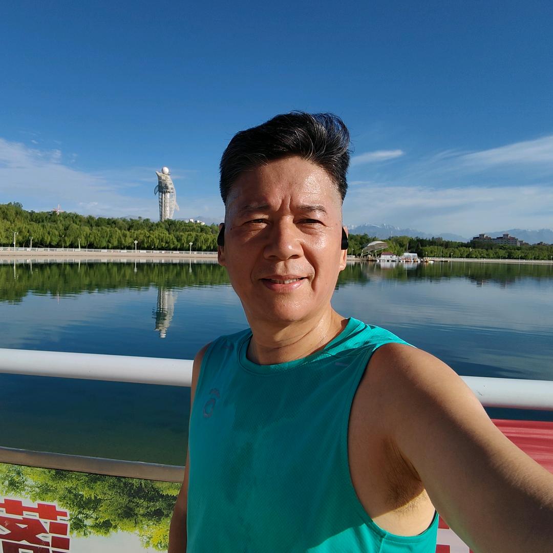 杨哥漫跑