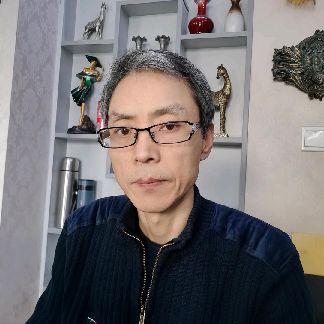 谢志纹身