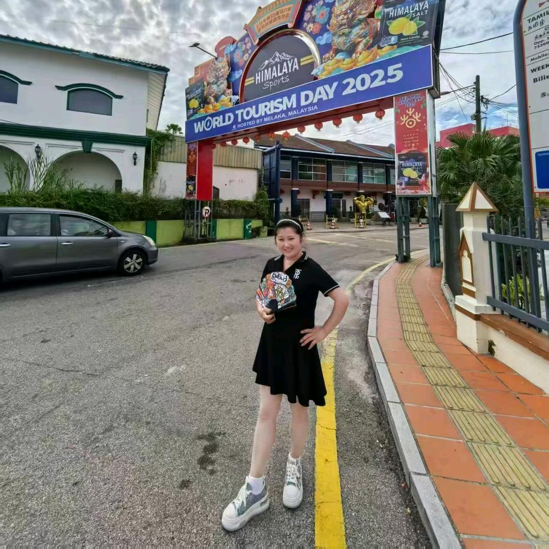 我是小太阳！因为爱笑！所以叫笑笑