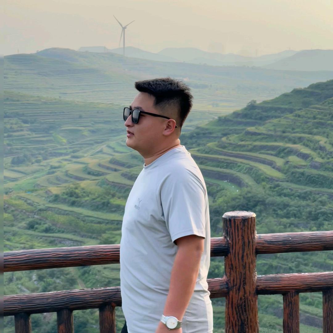 开飞机的舒克🛩.