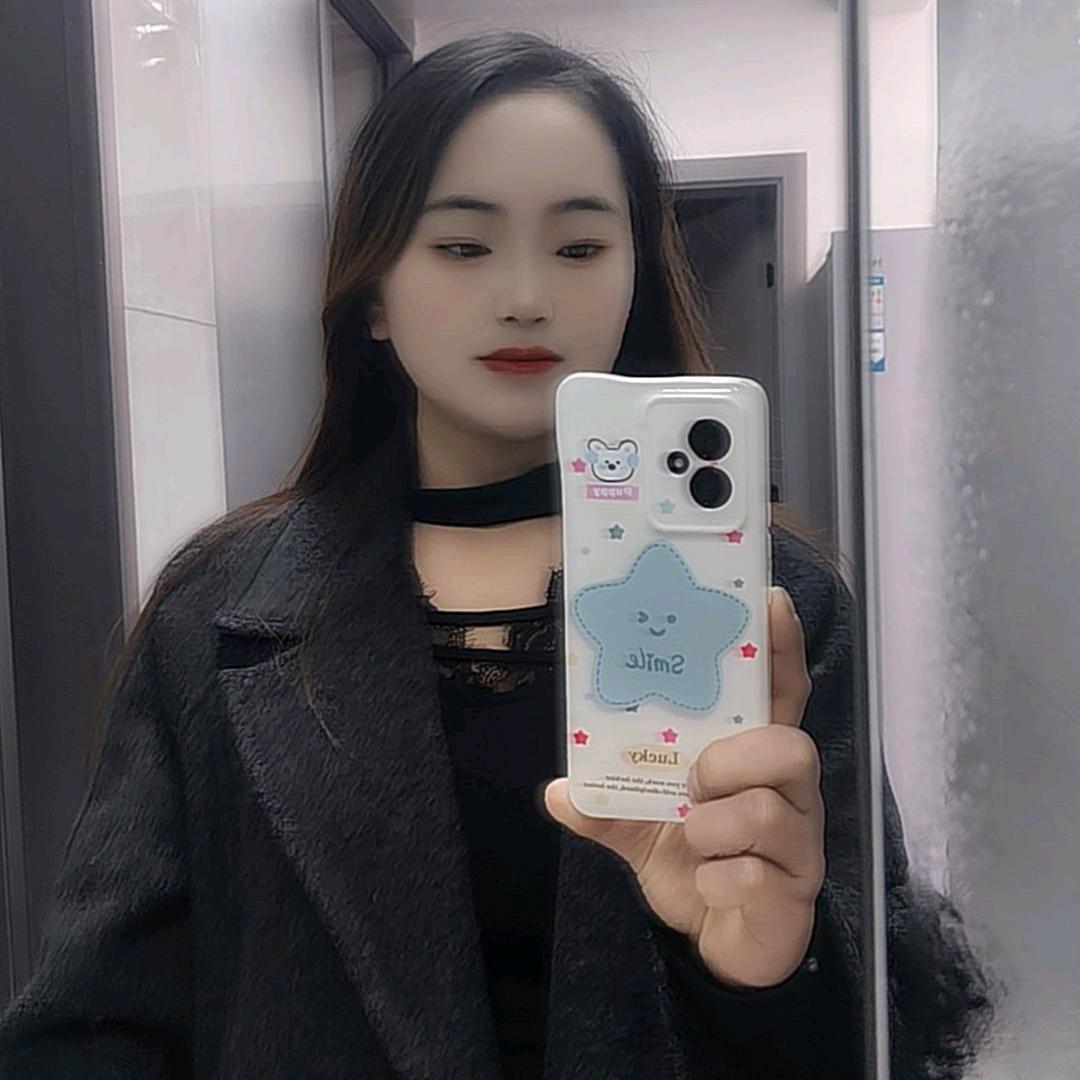 他前任成了你学姐。