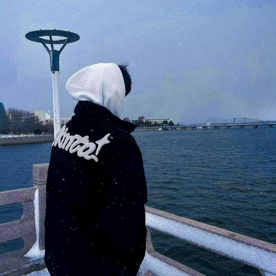 不懂球的西