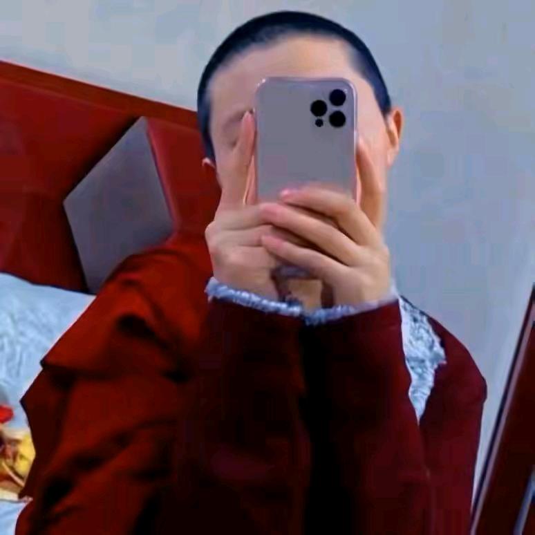 qujibaizhuo🍁