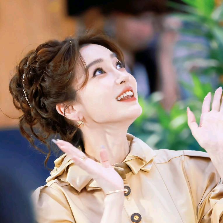 可爱桃桃🍑是小宝贝ya