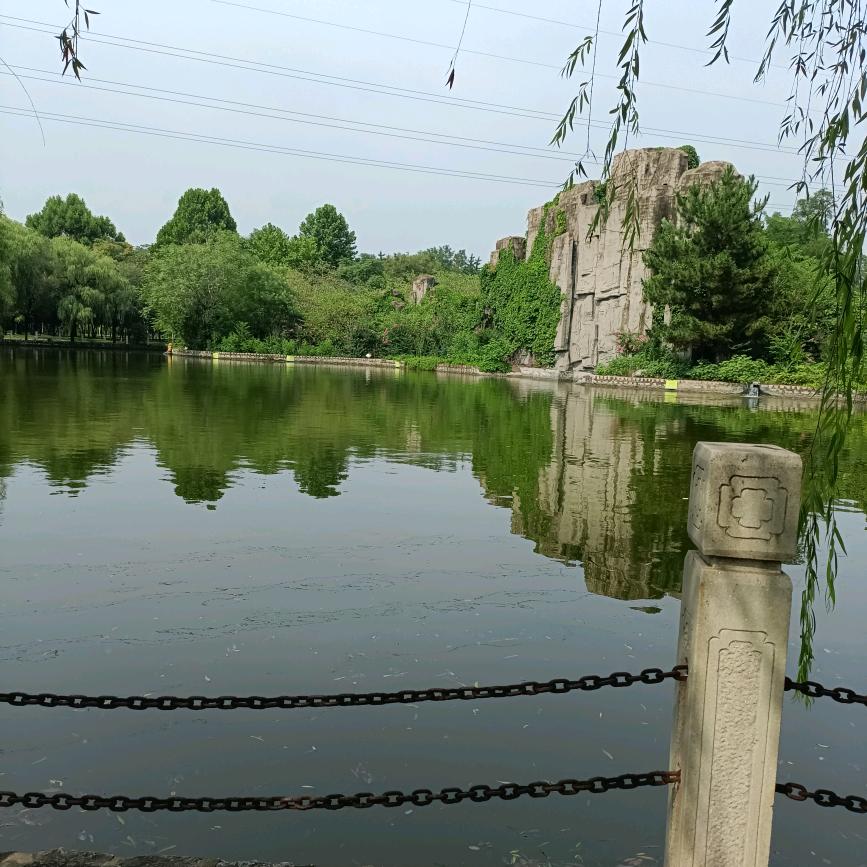 AAAA专业修车库漏水