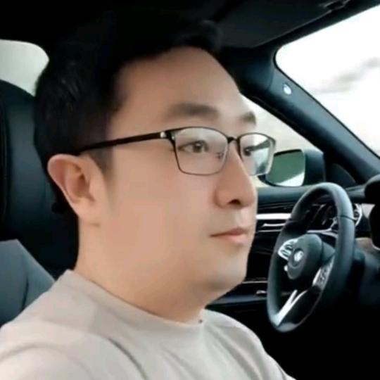 背后的故事。小田