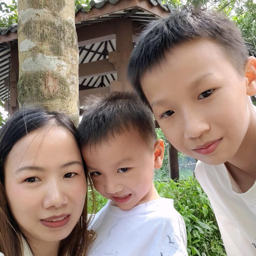 幸福的微笑😊