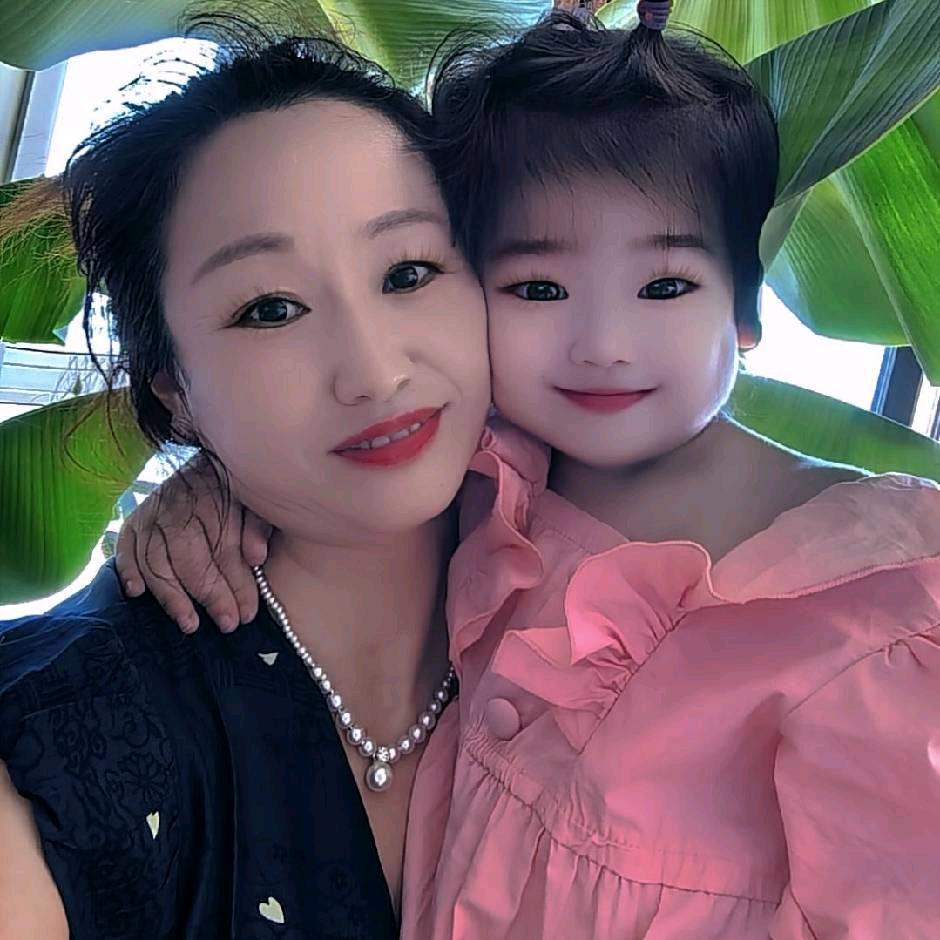 鑫馋念辣都火锅