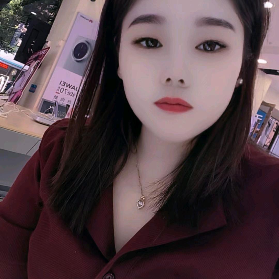 Q🍀，Y❤️，X🌸