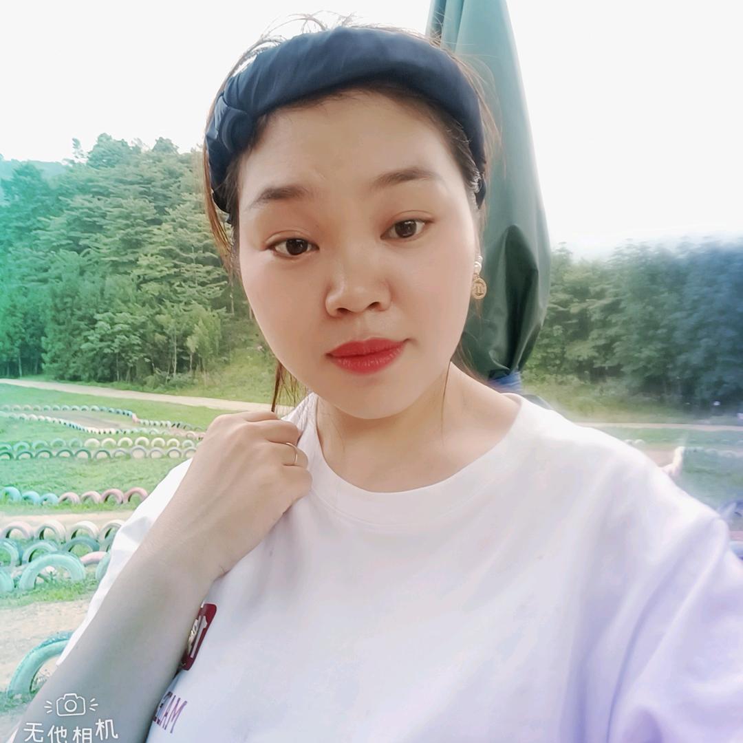 吃喝玩乐的雪梅