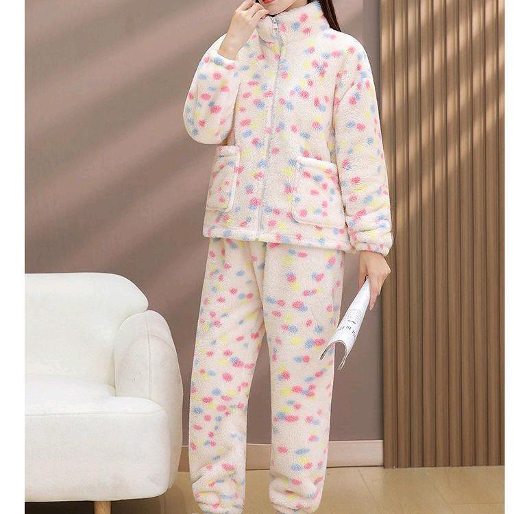 鑫宸飞服饰睡衣工厂店